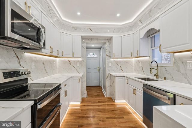 1459 N EDGEWOOD ST, Philadelphia, PA 19151