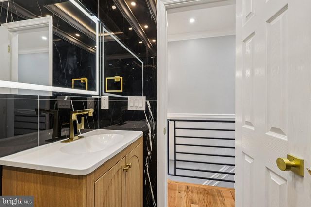 1459 N EDGEWOOD ST, Philadelphia, PA 19151