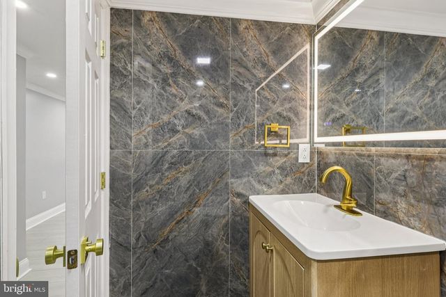 1459 N EDGEWOOD ST, Philadelphia, PA 19151