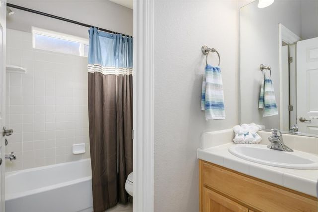 3369 Melodye Ct, Rescue, CA 95672