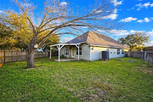 1411 Sunset Bay Court, Seabrook, TX 77586