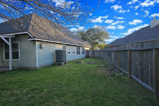 1411 Sunset Bay Court, Seabrook, TX 77586