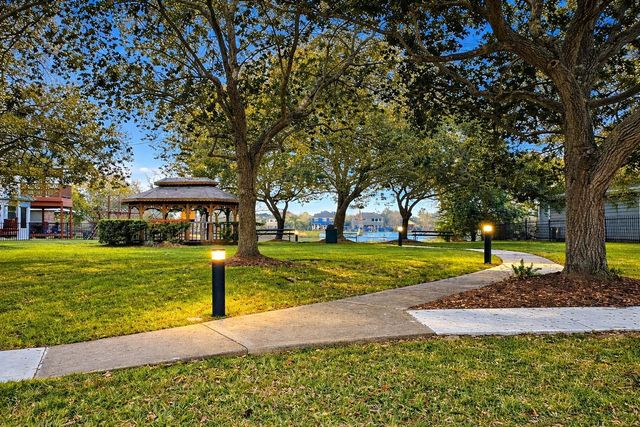 1411 Sunset Bay Court, Seabrook, TX 77586