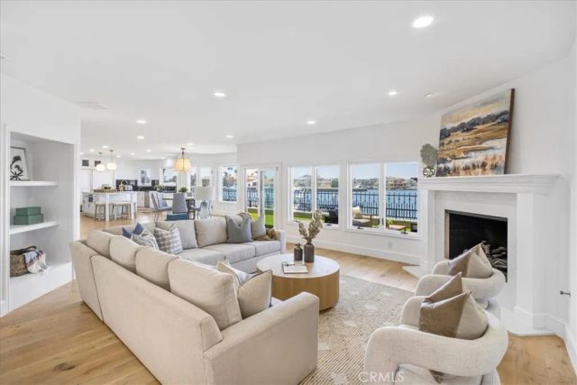 3342 Venture Drive, Huntington Beach, CA 92649