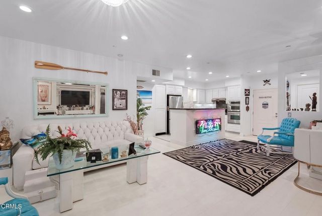 4336 Tradewinds Drive, Oxnard, CA 93035