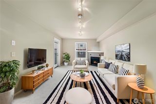 690 32nd Street #B309, Bellingham, WA 98225