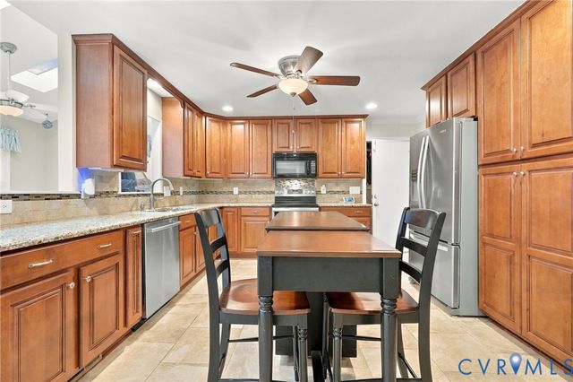 2507 Welrose Ct, Midlothian, VA 23113