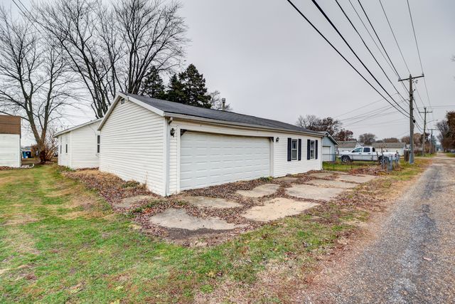 1905 14th Avenue, Rock Falls, IL 61071