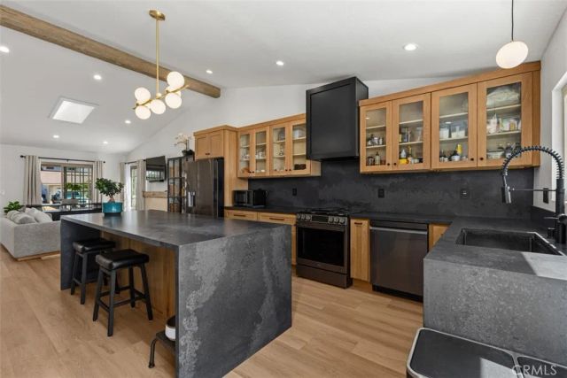 25802 Sycamore, Laguna Hills, CA 92653