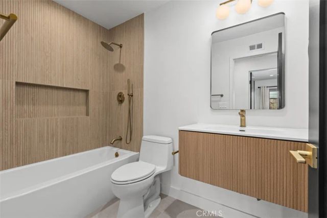 25802 Sycamore, Laguna Hills, CA 92653