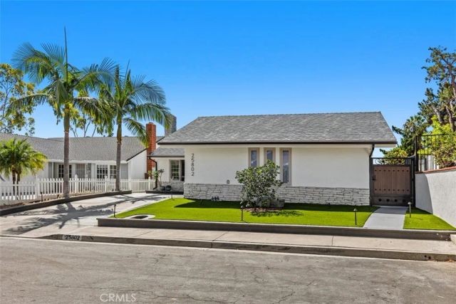 25802 Sycamore, Laguna Hills, CA 92653