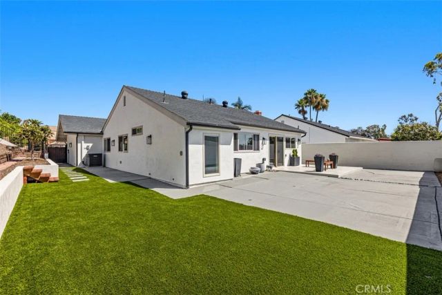 25802 Sycamore, Laguna Hills, CA 92653