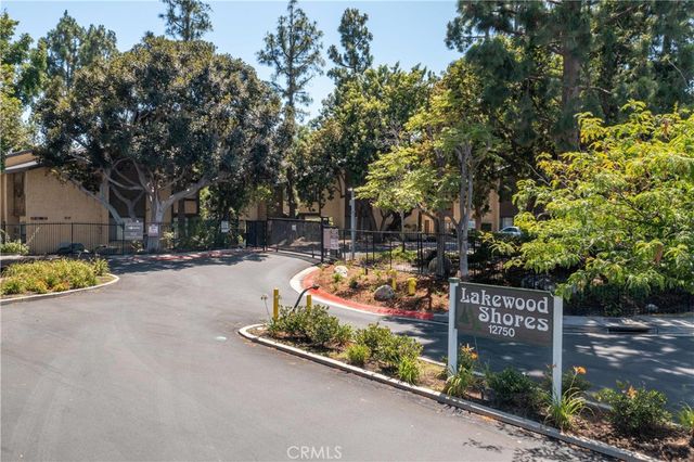 12750 Centralia 81, Lakewood, CA 90715