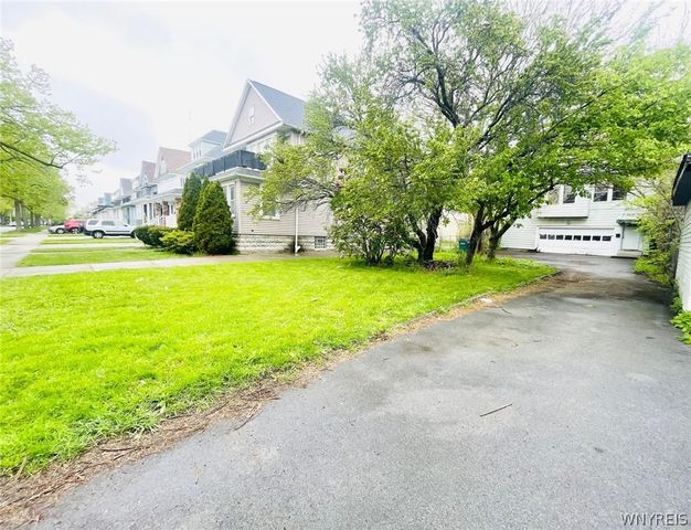 115 Stratford Road, Buffalo, NY 14216