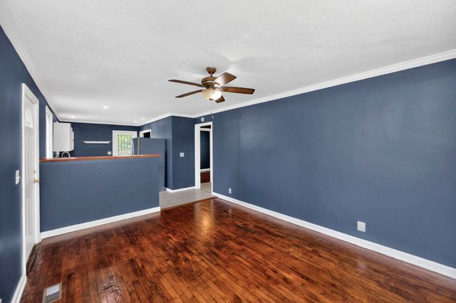 125 Neese Dr, Nashville, TN 37211