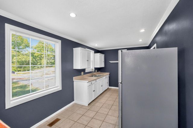 125 Neese Dr, Nashville, TN 37211
