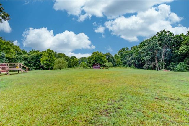 492 Gumlog Creek, Martin, GA 30557