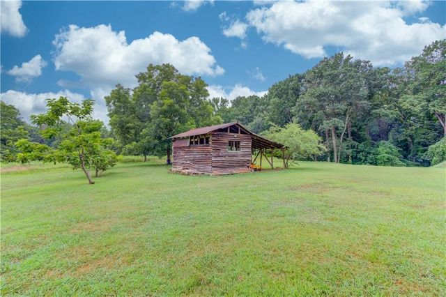 492 Gumlog Creek, Martin, GA 30557