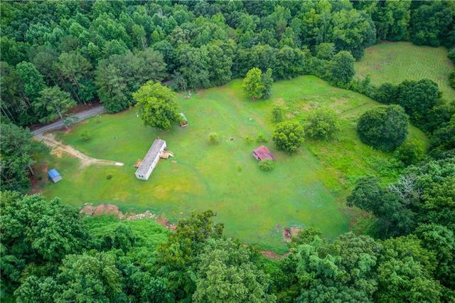 492 Gumlog Creek, Martin, GA 30557