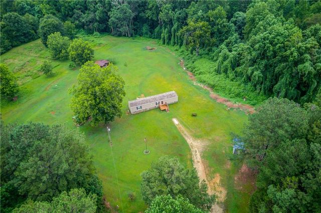 492 Gumlog Creek, Martin, GA 30557