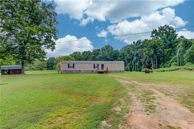 492 Gumlog Creek, Martin, GA 30557