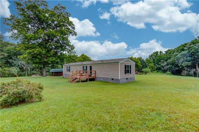 492 Gumlog Creek, Martin, GA 30557