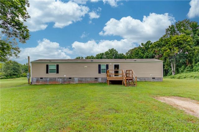 492 Gumlog Creek, Martin, GA 30557