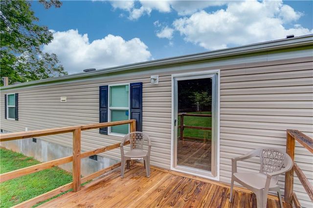 492 Gumlog Creek, Martin, GA 30557