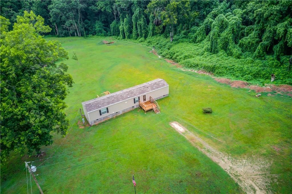 492 Gumlog Creek, Martin, GA 30557