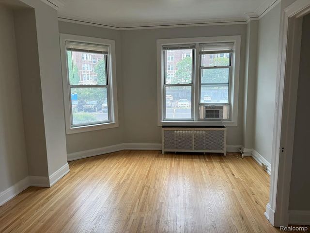 8162 E Jefferson Avenue M-B, Detroit, MI 48214