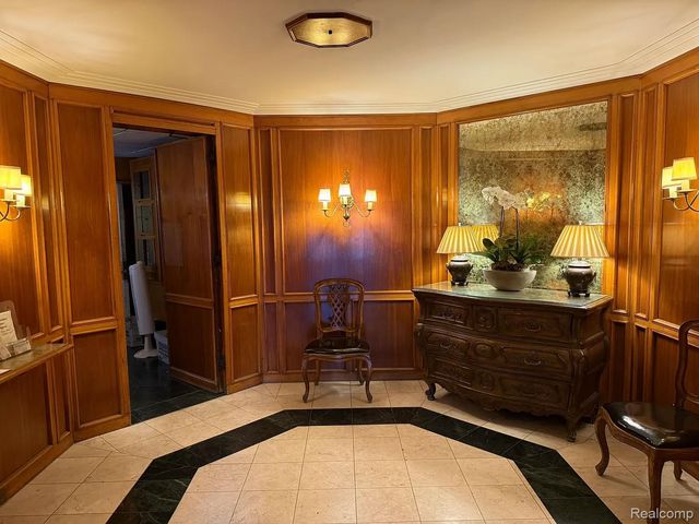 8162 E Jefferson Avenue M-B, Detroit, MI 48214