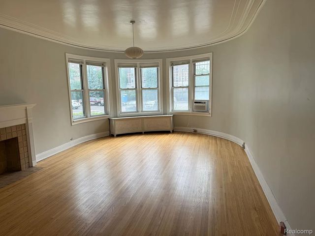 8162 E Jefferson Avenue M-B, Detroit, MI 48214