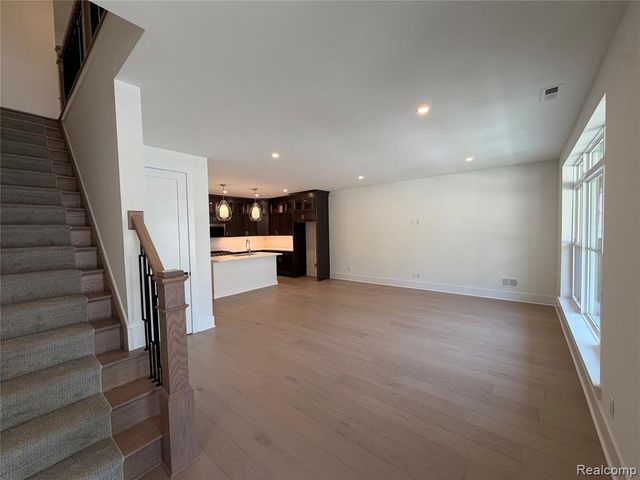 405 S Center Street 30, Northville, MI 48167
