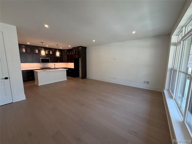 405 S Center Street 30, Northville, MI 48167