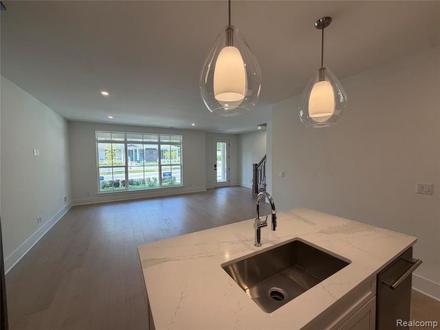 405 S Center Street 30, Northville, MI 48167