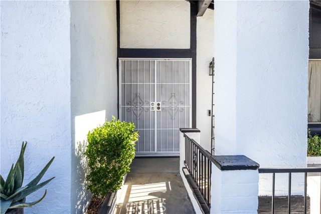 7000 Batavia, Riverside, CA 92503