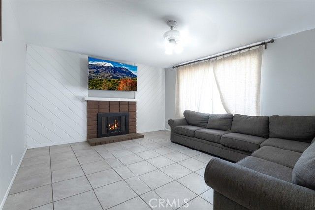 7000 Batavia, Riverside, CA 92503