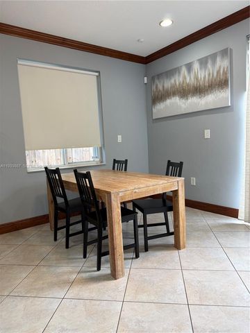 1055 NE 85th St 1055, Miami, FL 33138