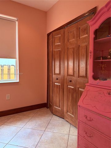 1055 NE 85th St 1055, Miami, FL 33138