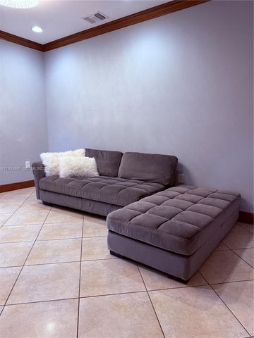 1055 NE 85th St 1055, Miami, FL 33138