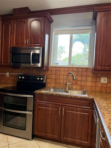 1055 NE 85th St 1055, Miami, FL 33138