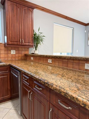 1055 NE 85th St 1055, Miami, FL 33138