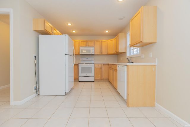 7778 Sandalwood Drive, Newburgh, IN 47630