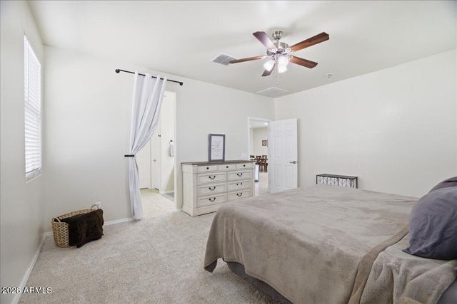 7207 W SOUTHGATE Avenue, Phoenix, AZ 85043