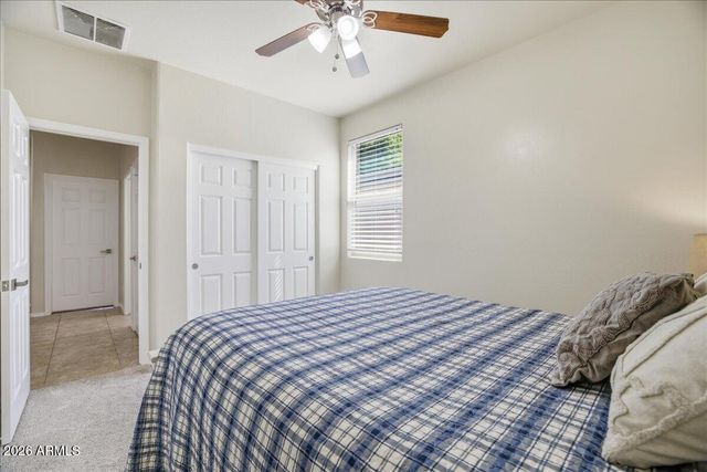 7207 W SOUTHGATE Avenue, Phoenix, AZ 85043