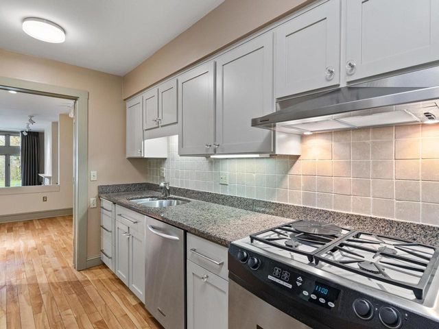 545 S Prospect St Unit 10, Burlington, VT 05401