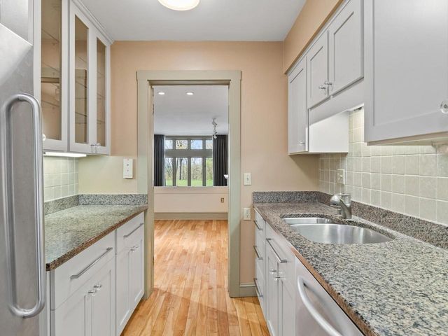 545 S Prospect St Unit 10, Burlington, VT 05401