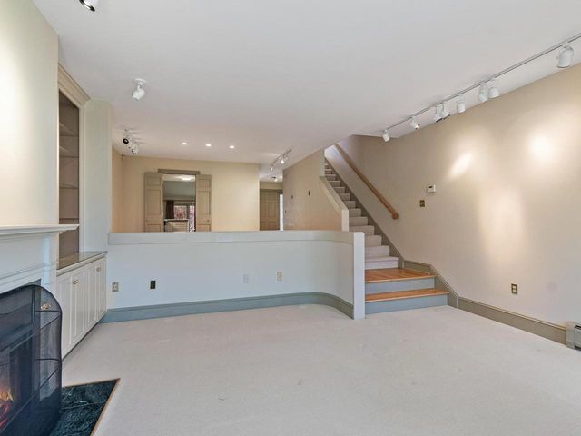 545 S Prospect St Unit 10, Burlington, VT 05401