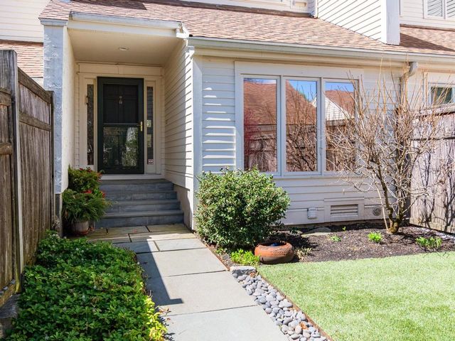545 S Prospect St Unit 10, Burlington, VT 05401