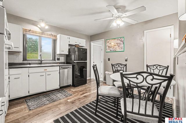 8919 Valley Street, Omaha, NE 68124